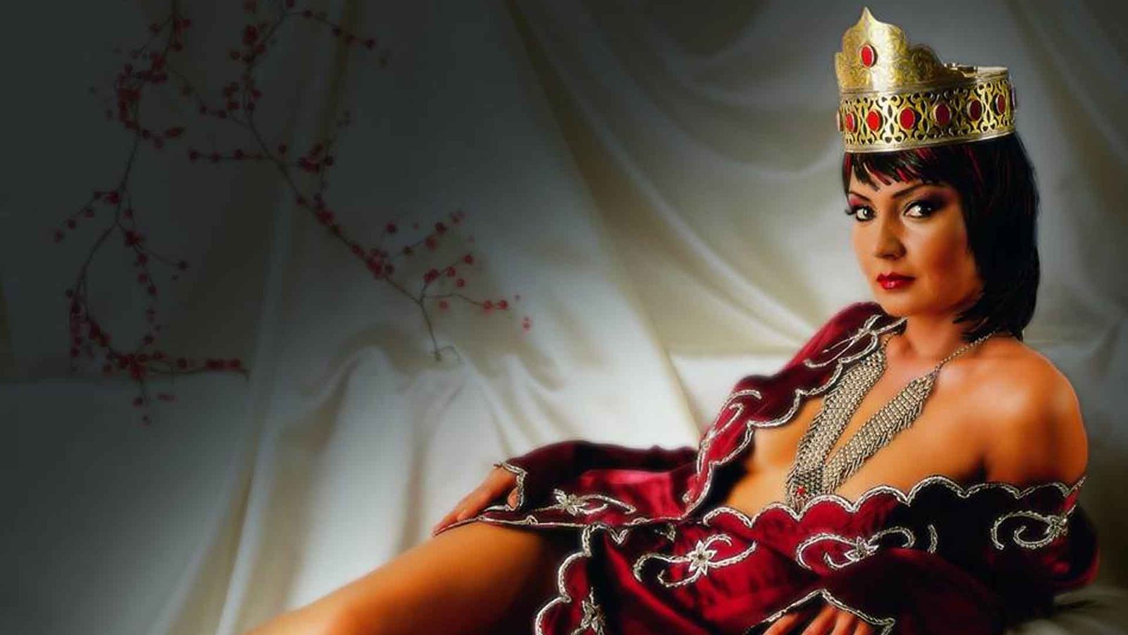 Şahsenem, Ortadoğulu Hayranlarıyla Boğaz’da Buluşuyor