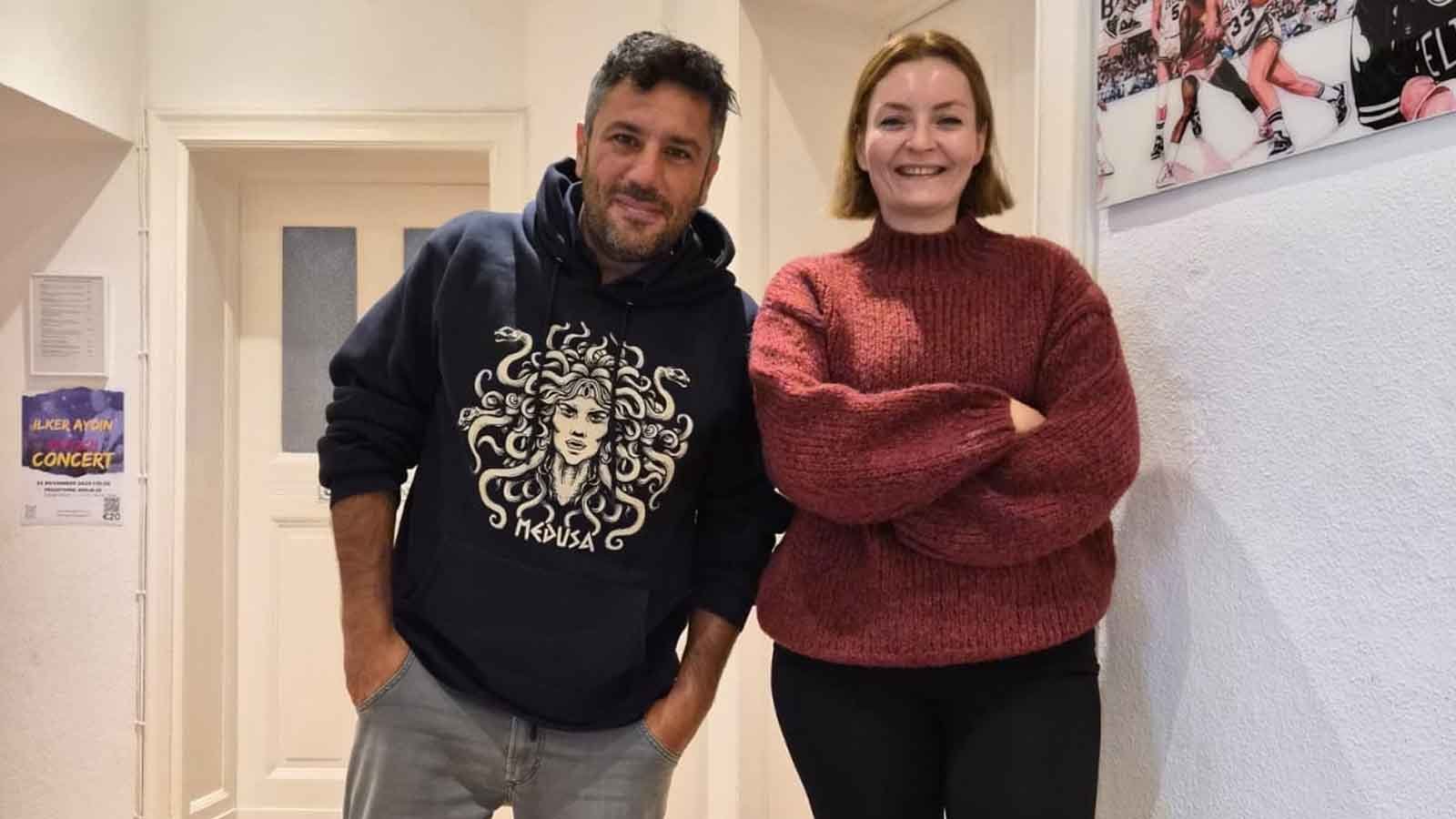 Berlin'in Çok kültürlü ruhu, bir doktorun notalarına nasıl yansıdı